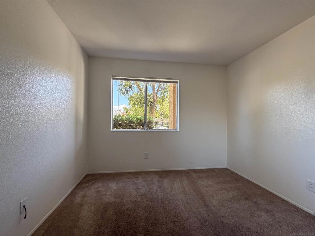 2057 Burton St 64 Property Photo 18