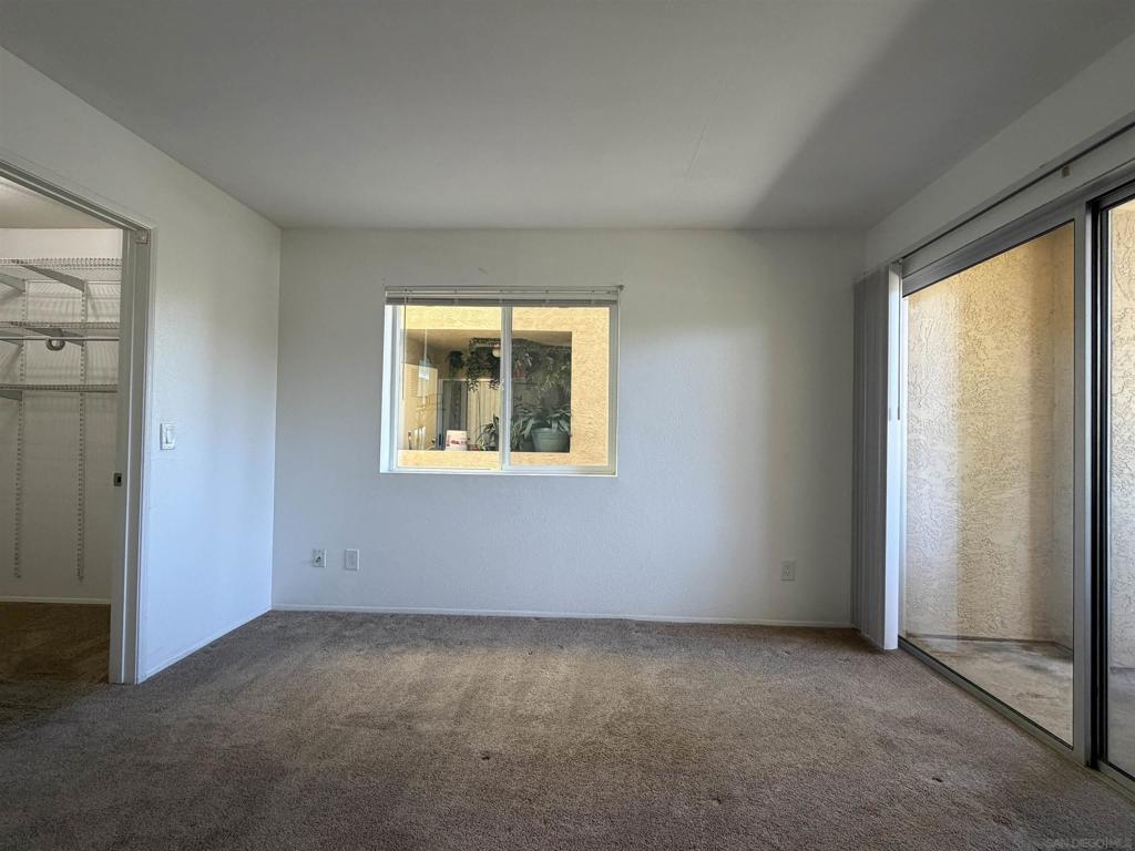 2057 Burton St 64 Property Photo 24