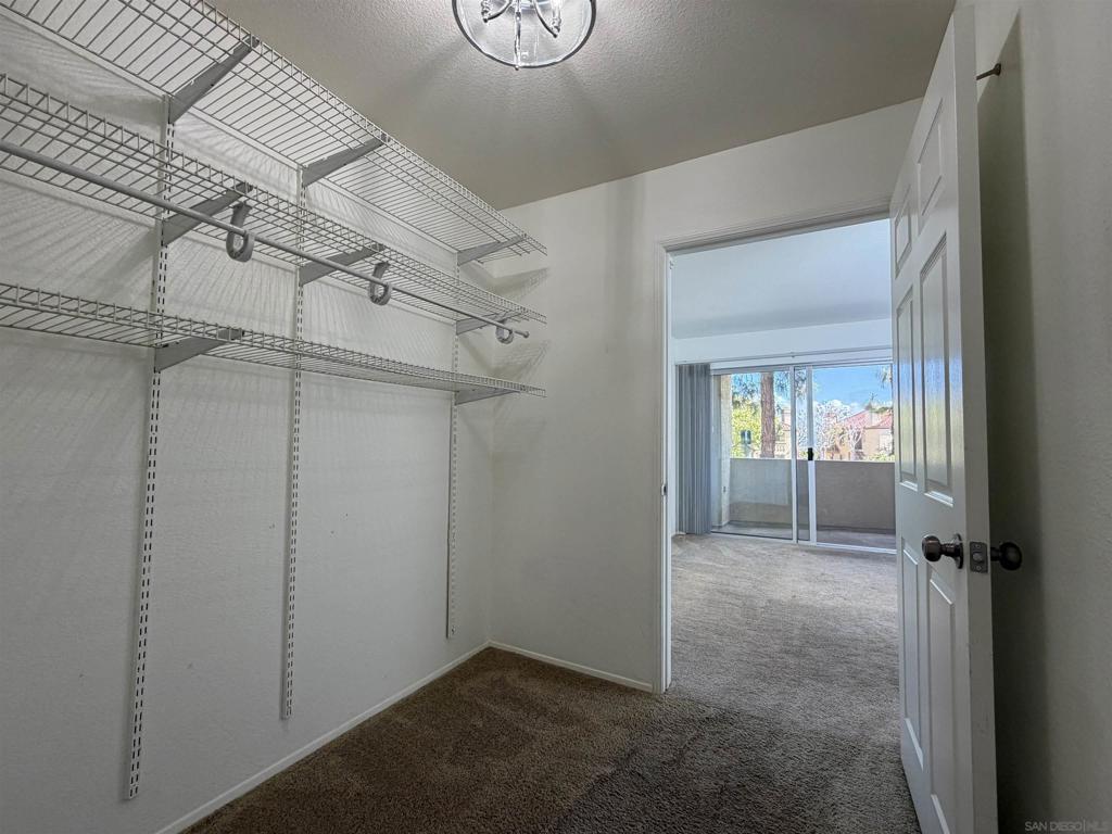2057 Burton St 64 Property Photo 34
