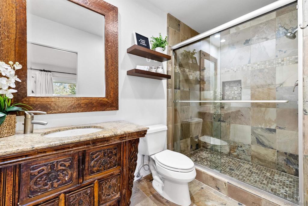 5491 Calzada Del Bosque Property Photo 47