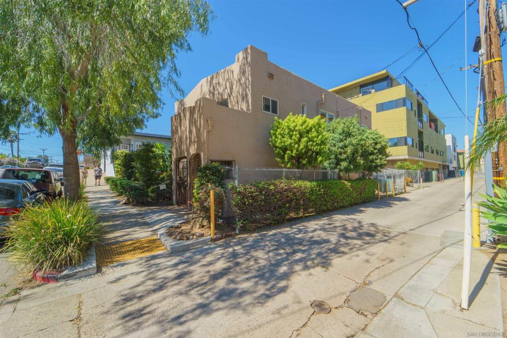 1714 20 Robinson Ave Property Photo 16