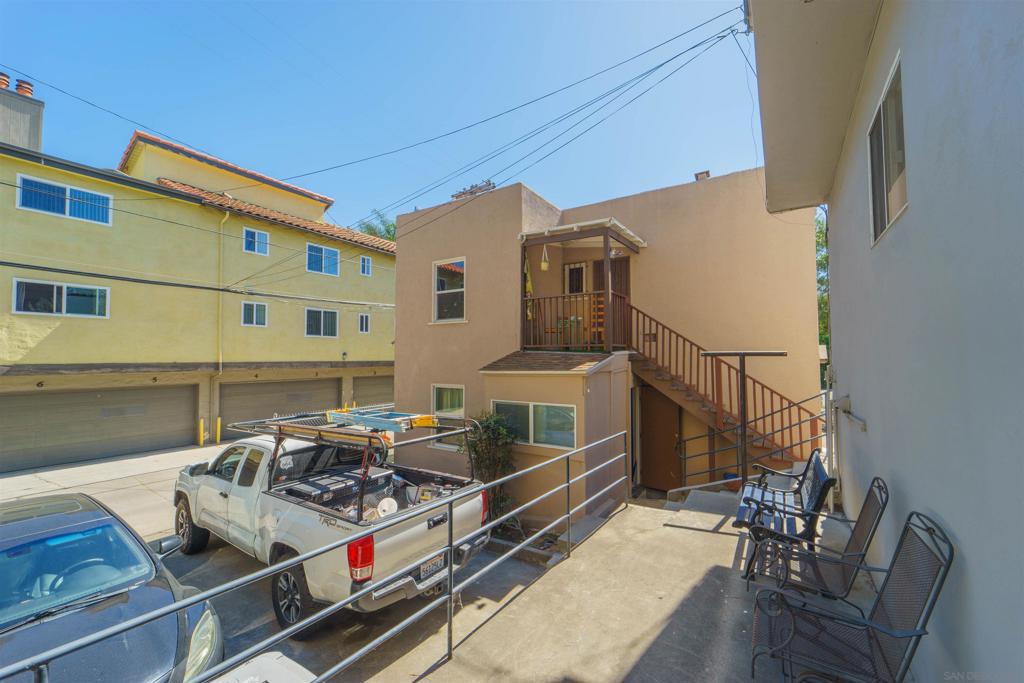 1714 20 Robinson Ave Property Photo 20