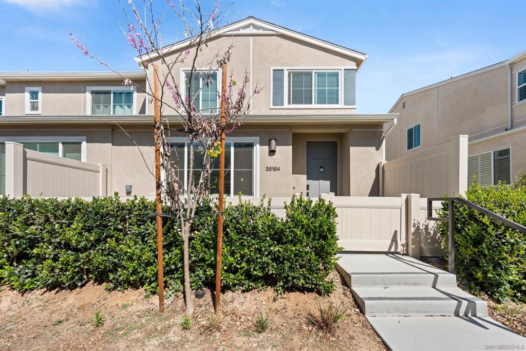 35164 Grove Trail Property Photo 1