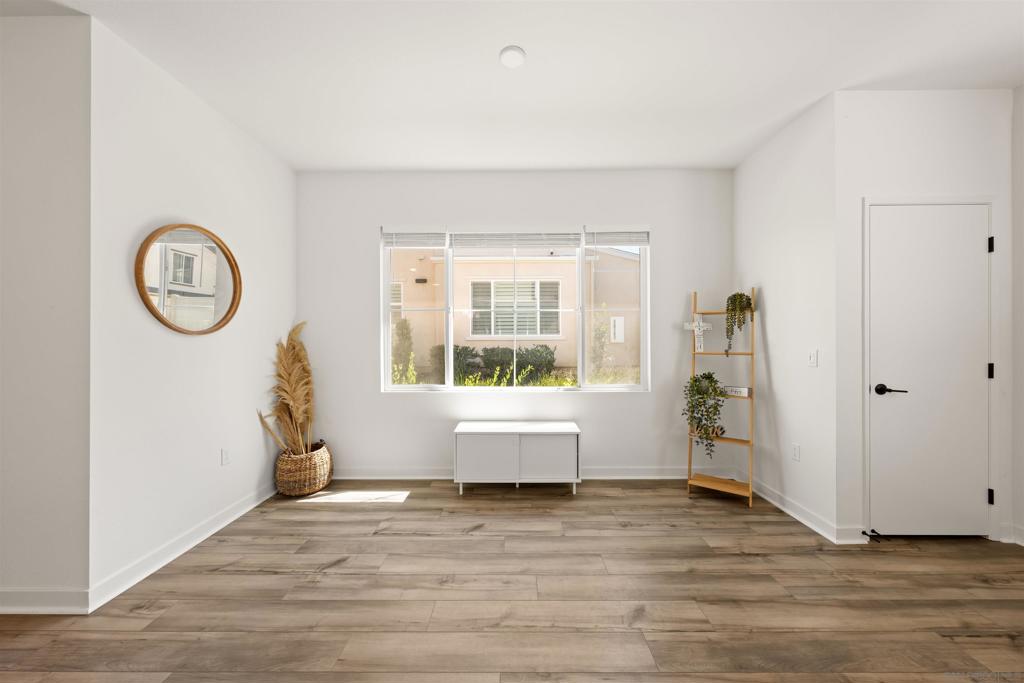 35164 Grove Trail Property Photo 9