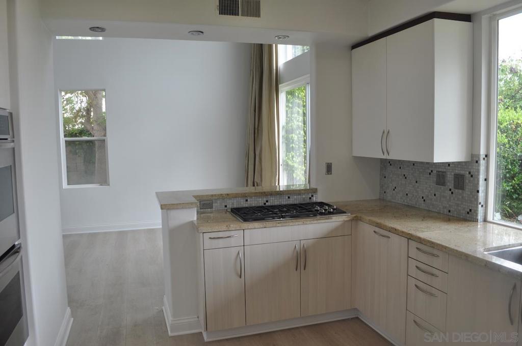 6135 Glenchester Row Property Photo 16