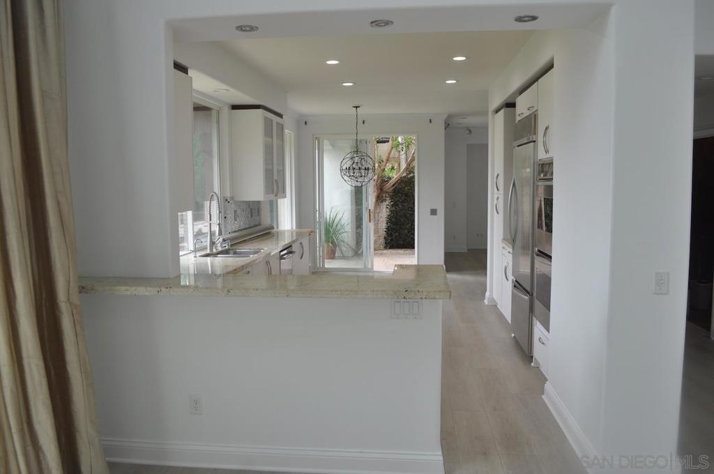 6135 Glenchester Row Property Photo 17