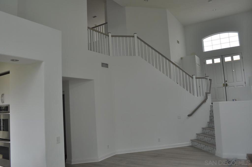 6135 Glenchester Row Property Photo 23