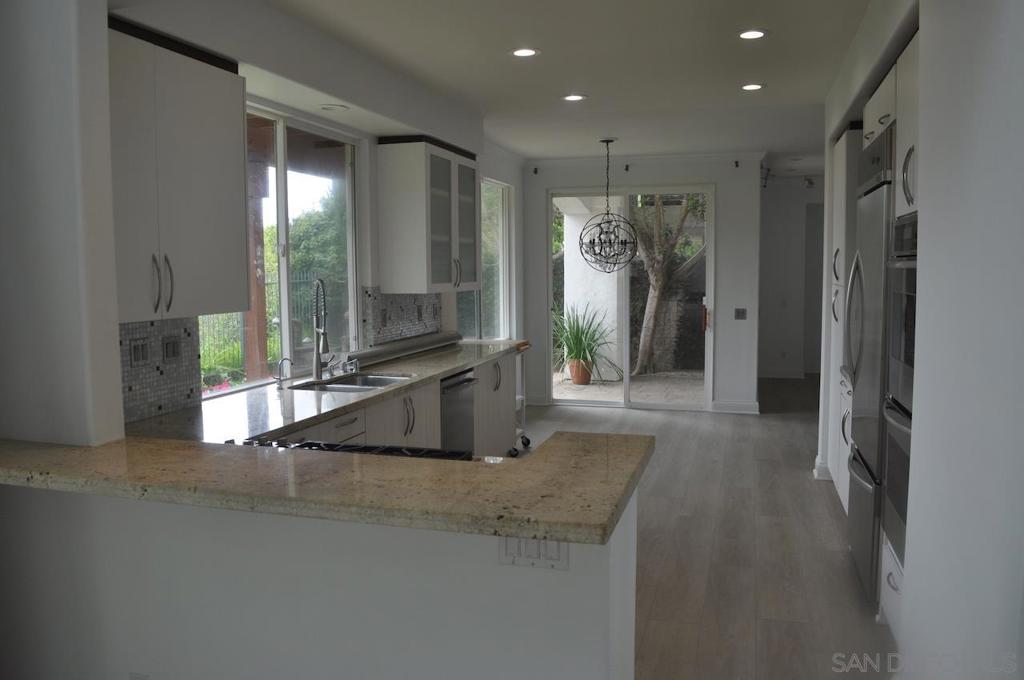 6135 Glenchester Row Property Photo 26