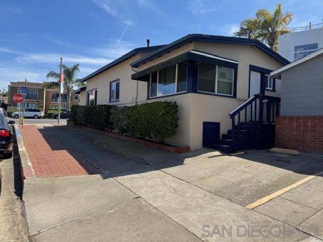 6628 La Jolla Blvd. Property Photo 4