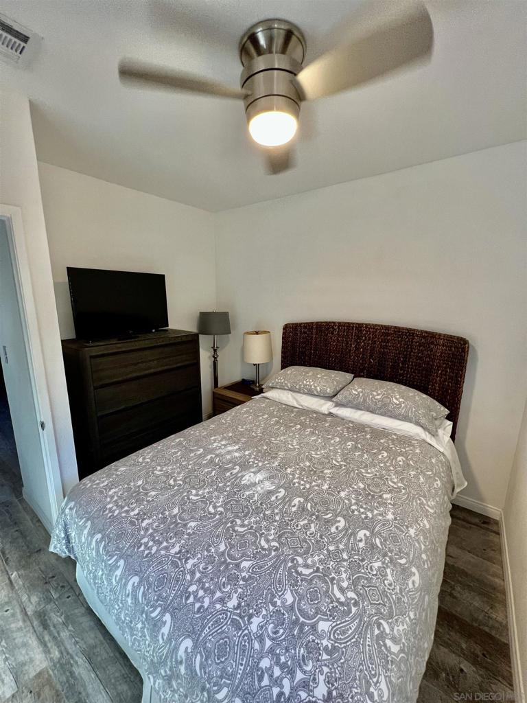 6628 La Jolla Blvd. Property Photo 12