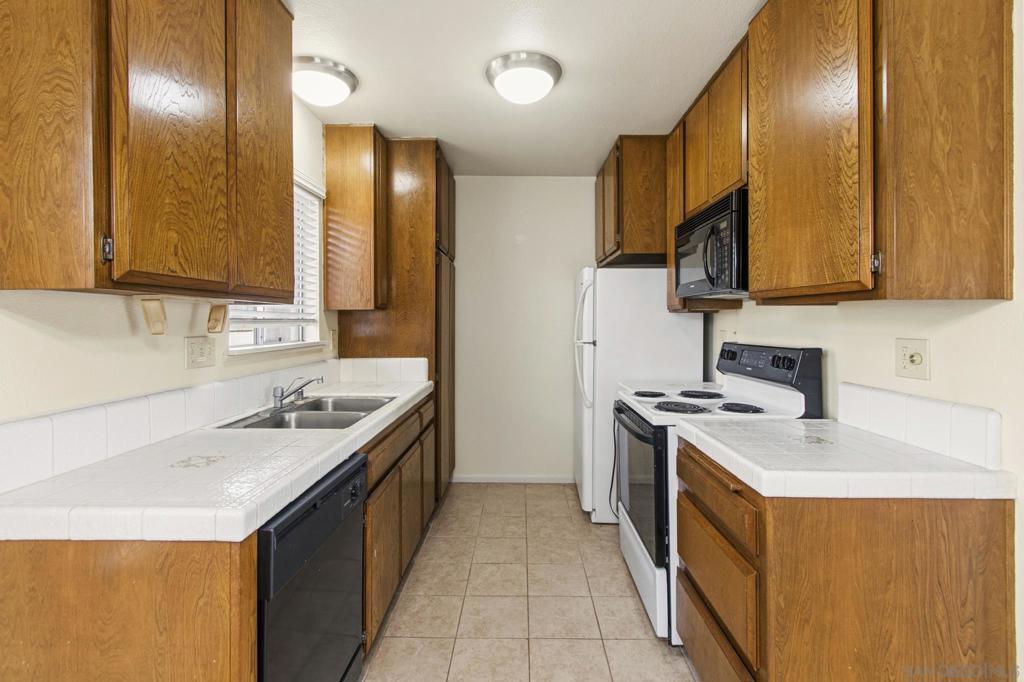 4069 Goldfinch Property Photo 26