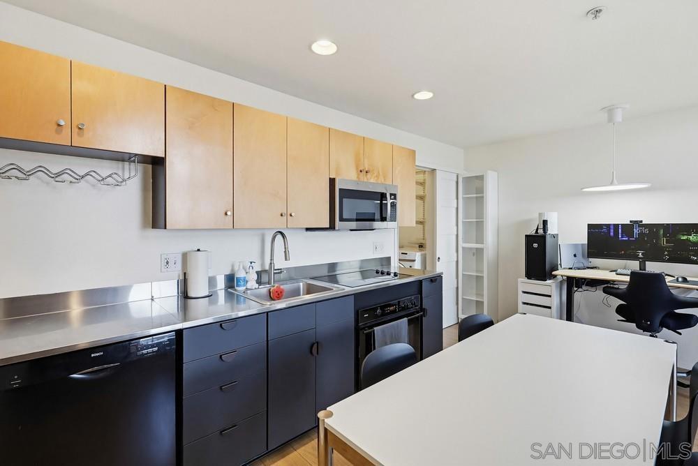 2064 Kettner Blvd 37 Property Photo 23