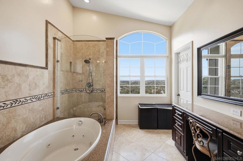 454 Acero Pl Property Photo 11