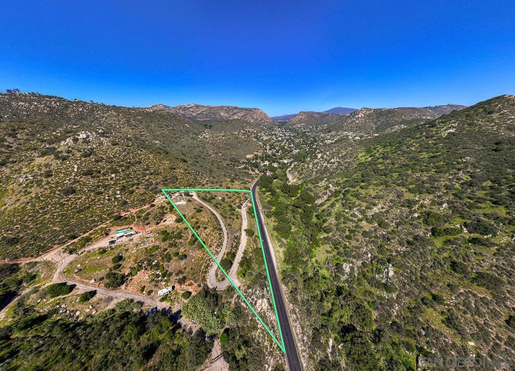 1186 Harbison Canyon Property Photo 1