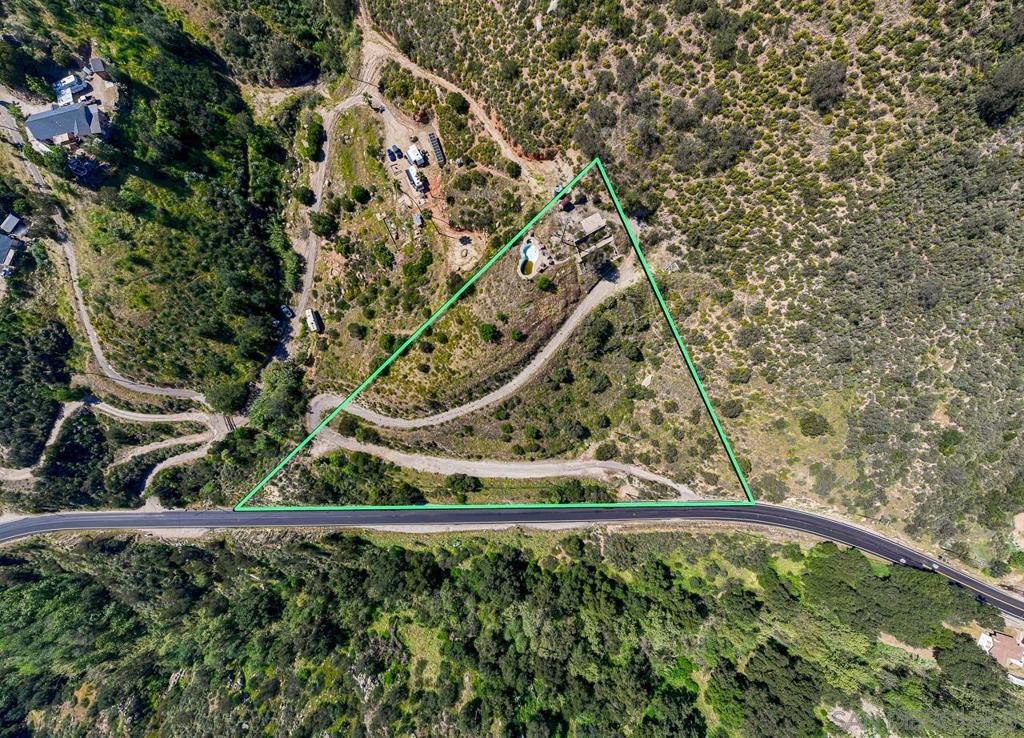 1186 Harbison Canyon Property Photo 2