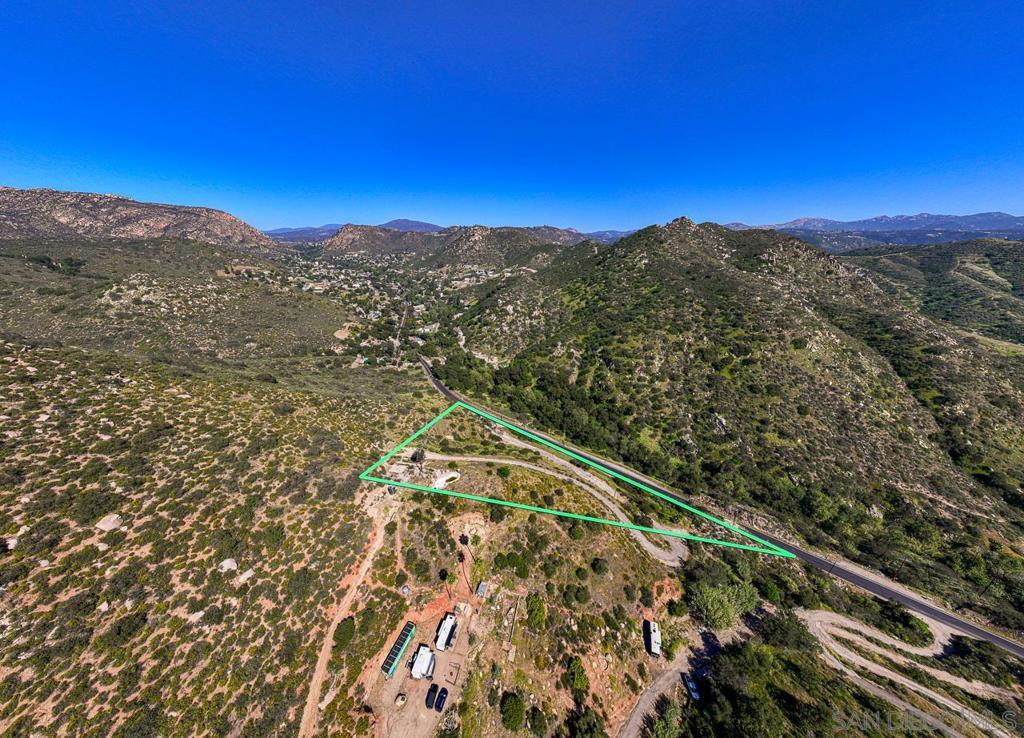 1186 Harbison Canyon Property Photo 7