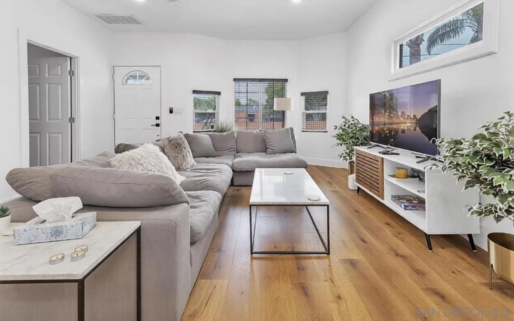 19 Evans St Property Photo 4