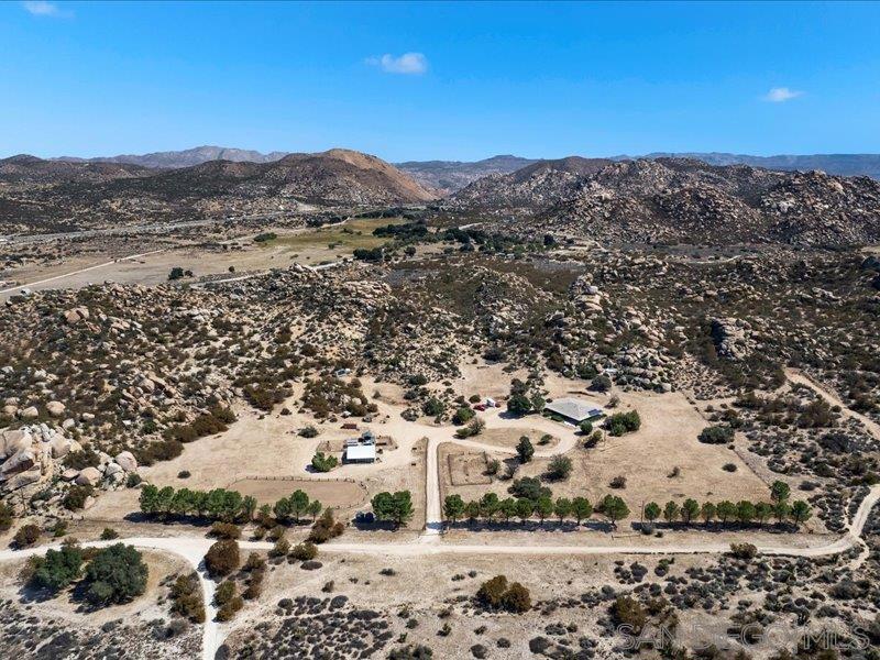 41083 Old Highway 80 Property Photo 3