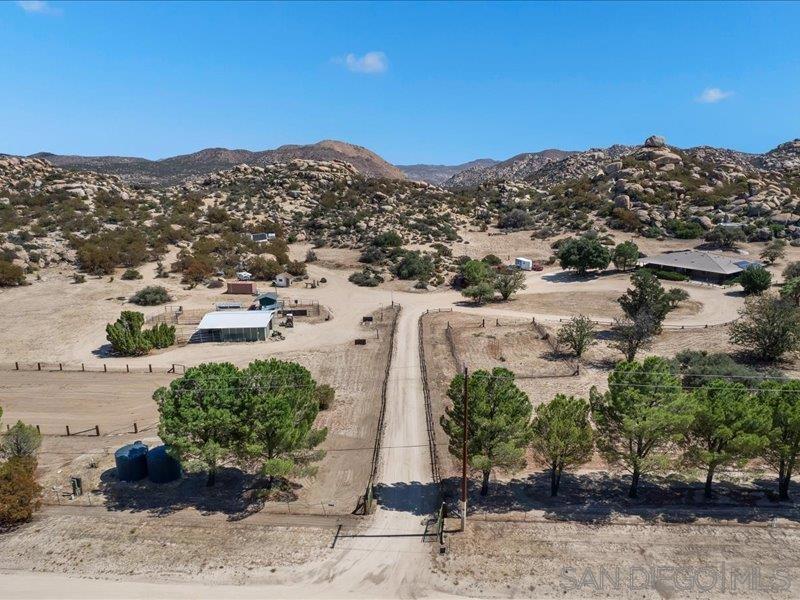 41083 Old Highway 80 Property Photo 4