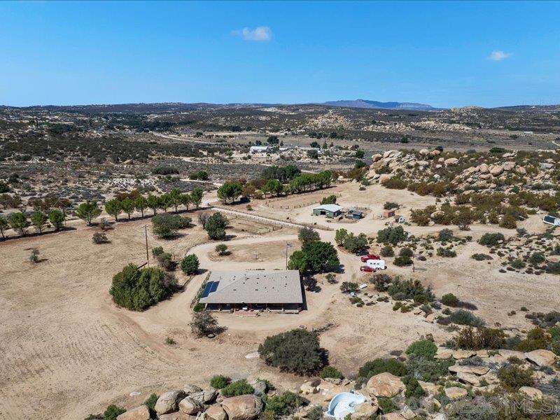 41083 Old Highway 80 Property Photo 8