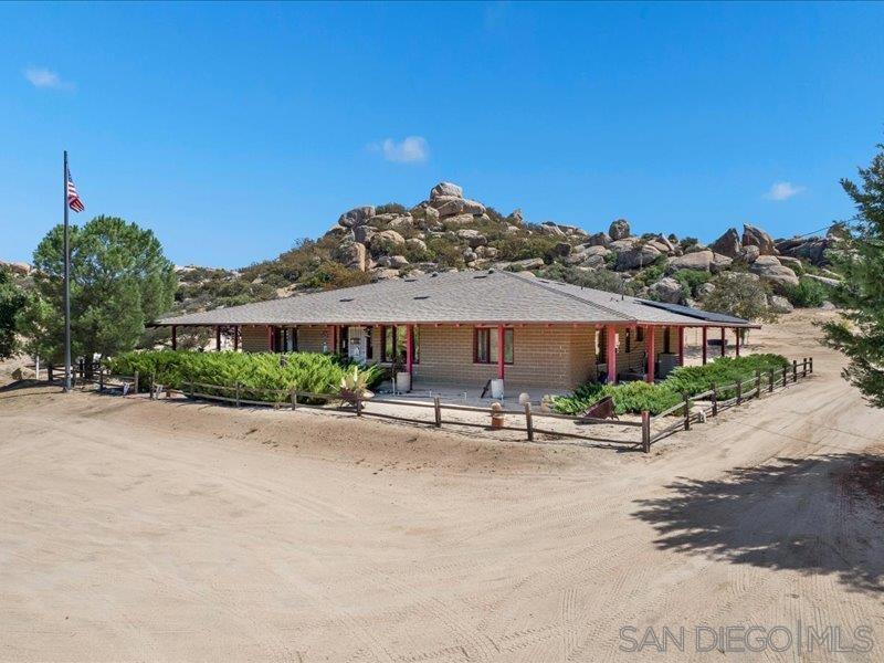 41083 Old Highway 80 Property Photo 10