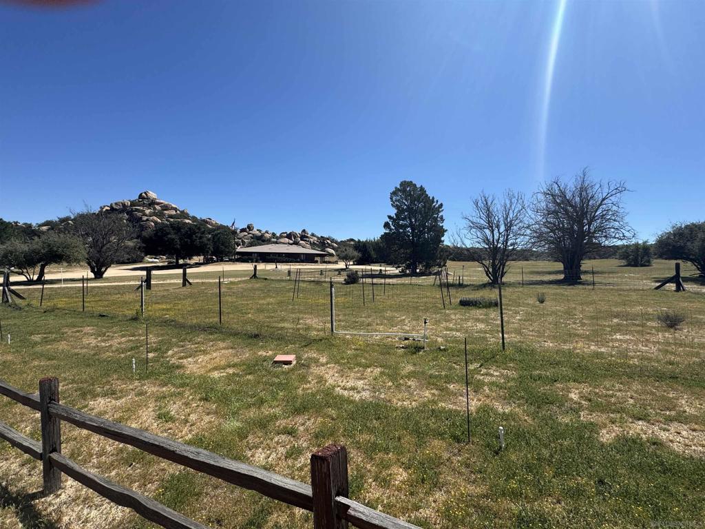 41083 Old Highway 80 Property Photo 18