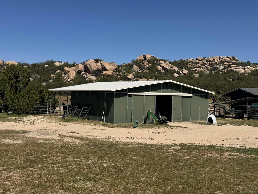 41083 Old Highway 80 Property Photo 19