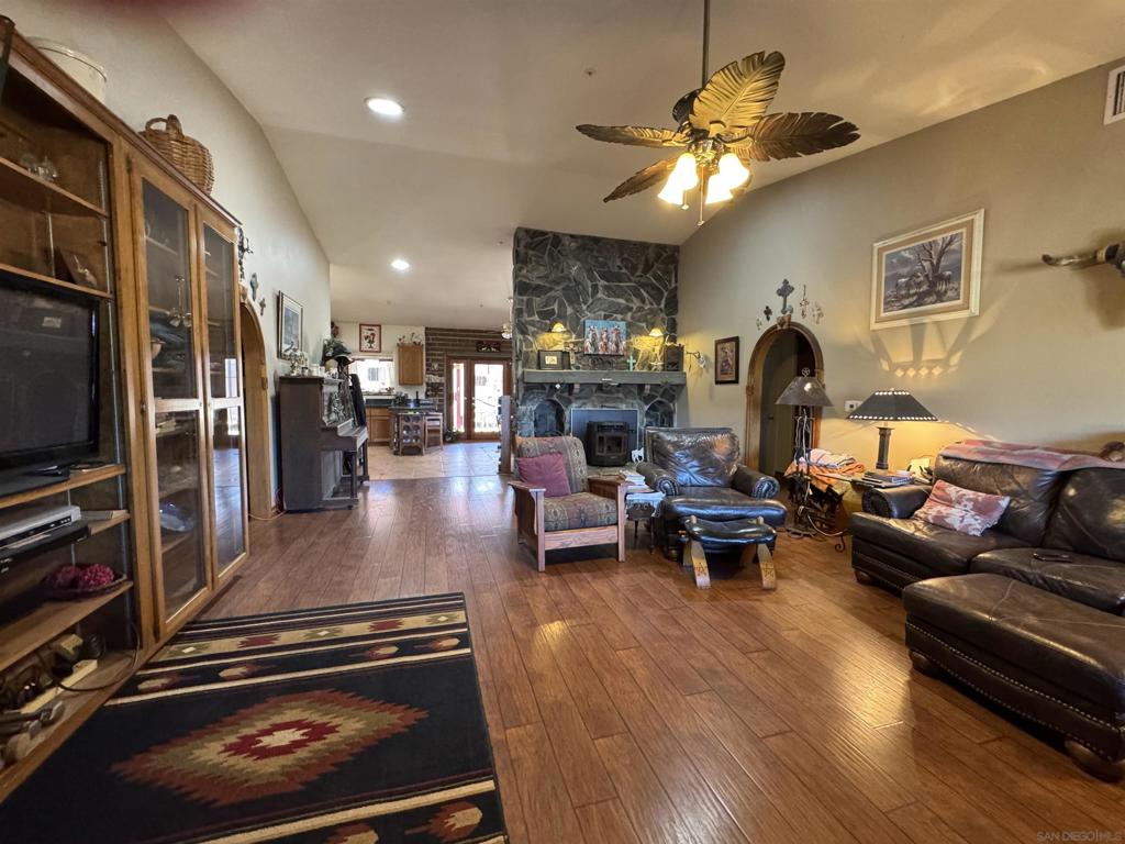 41083 Old Highway 80 Property Photo 41