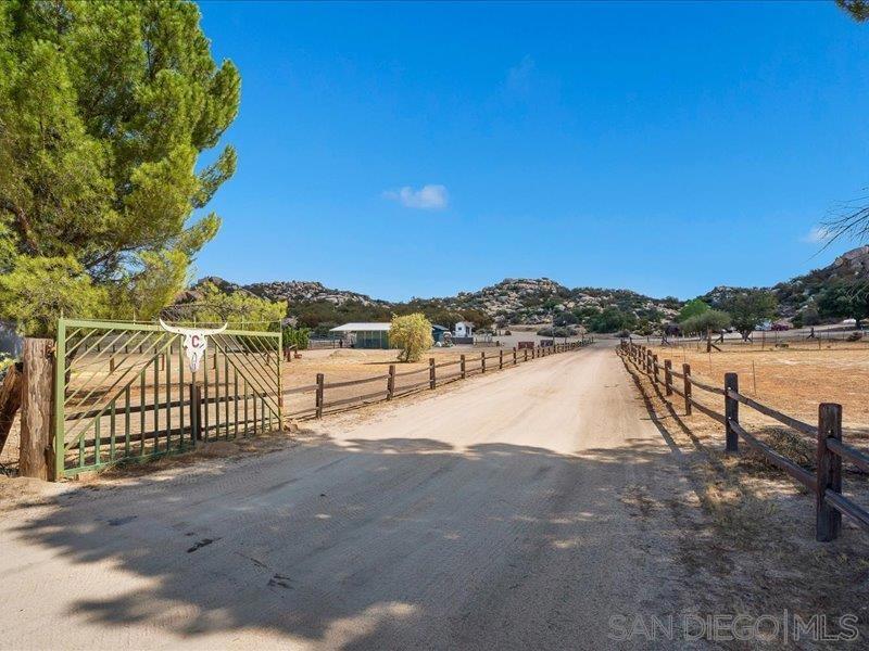 41083 Old Highway 80 Property Photo 45
