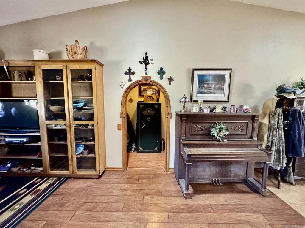 41083 Old Highway 80 Property Photo 64