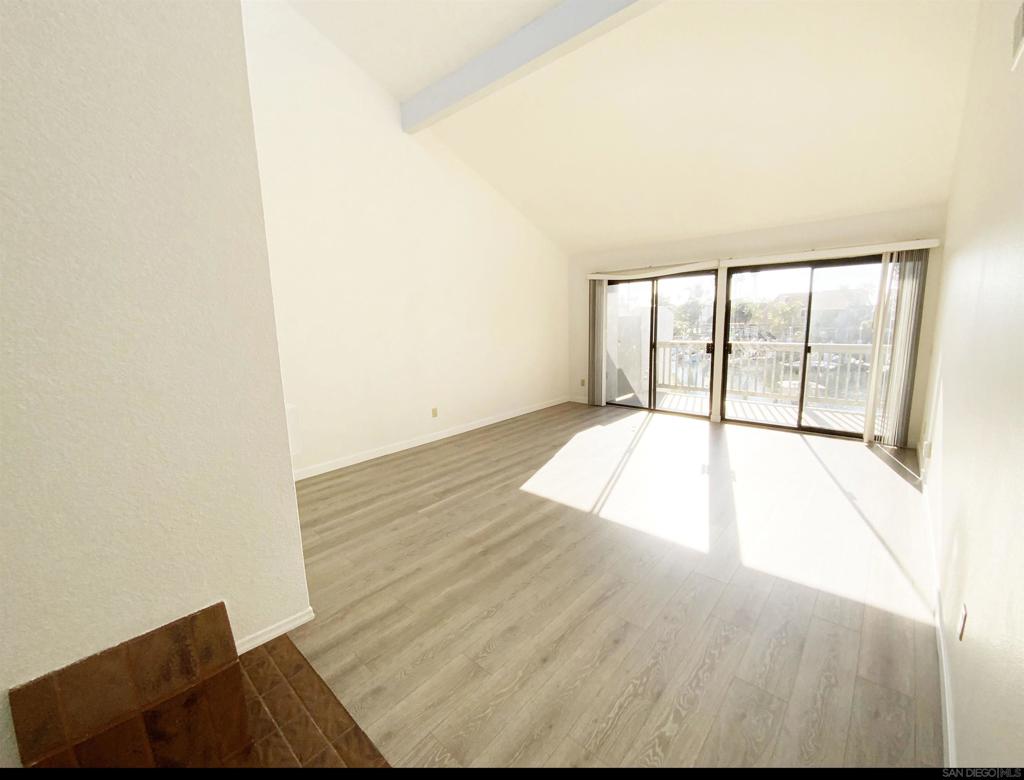 80 Kingston Property Photo 5