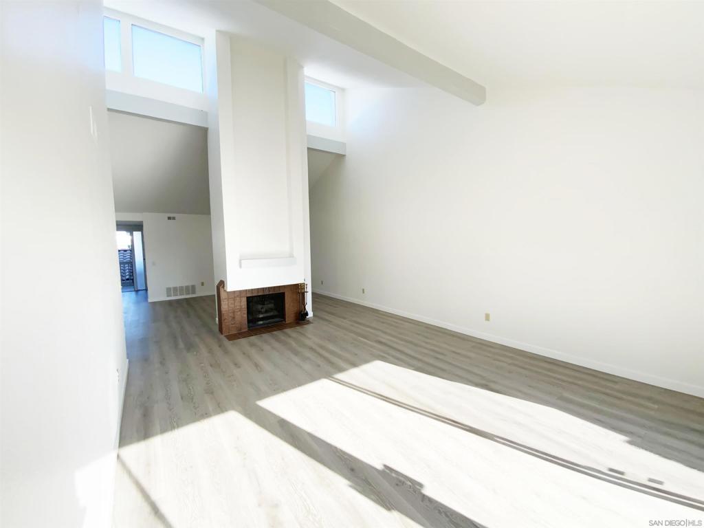 80 Kingston Property Photo 7