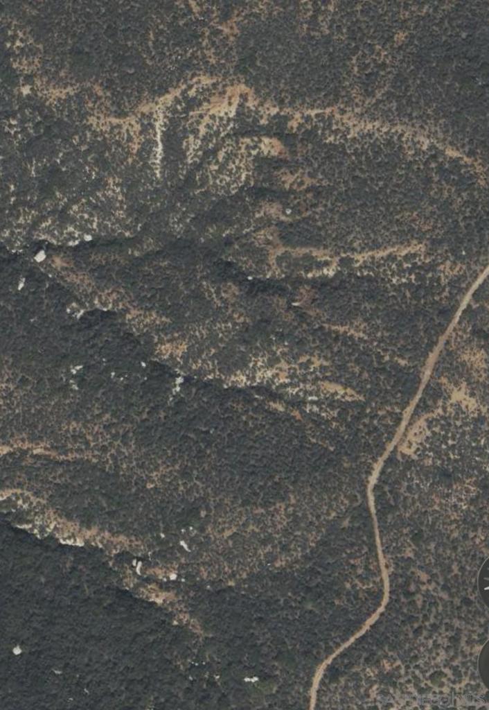 0 El Capitan Truck Trail Property Photo 3