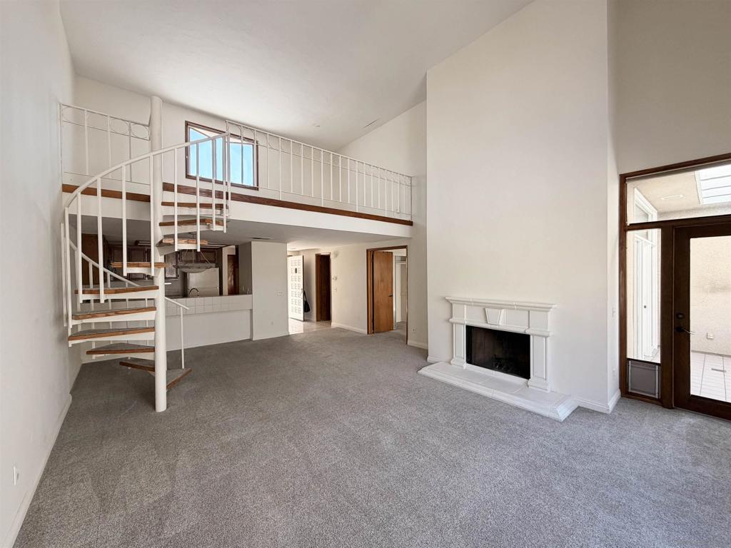 4012 Nobel 303 Property Photo 11