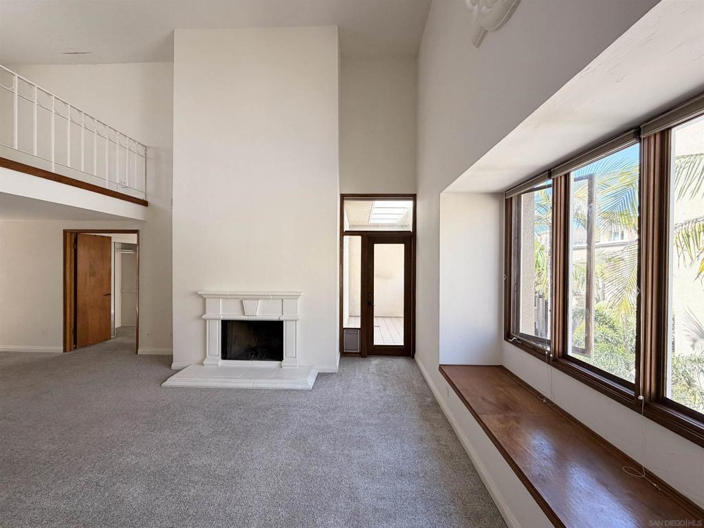 4012 Nobel 303 Property Photo 13