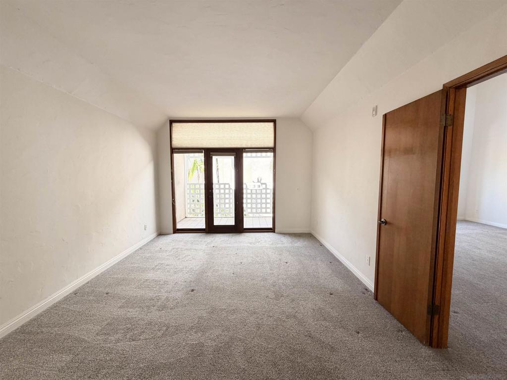 4012 Nobel 303 Property Photo 31