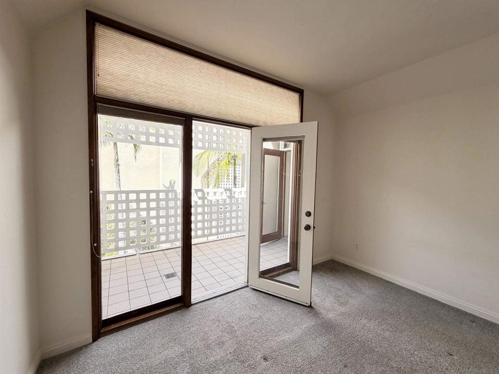 4012 Nobel 303 Property Photo 38