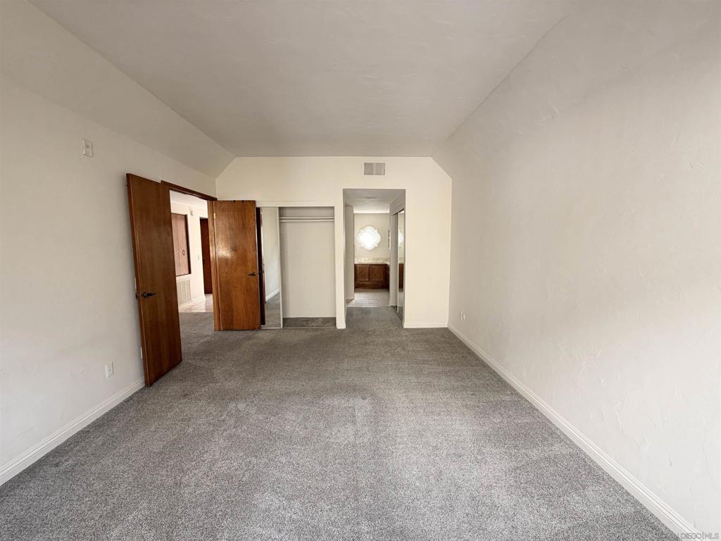 4012 Nobel 303 Property Photo 40