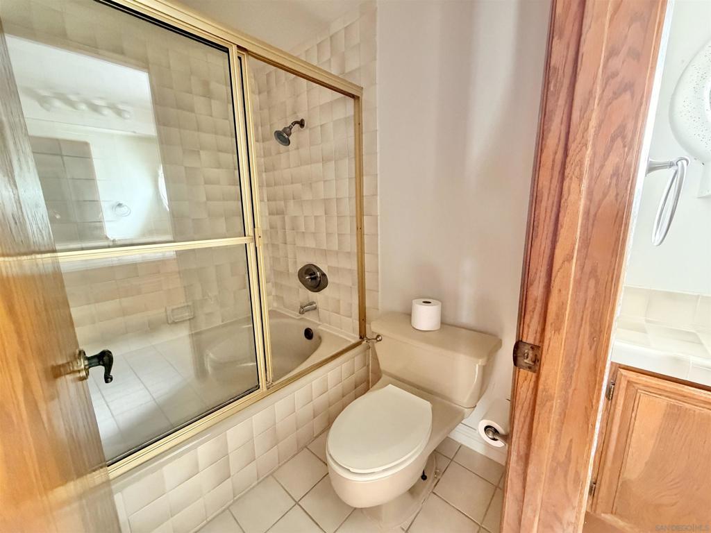 4012 Nobel 303 Property Photo 46