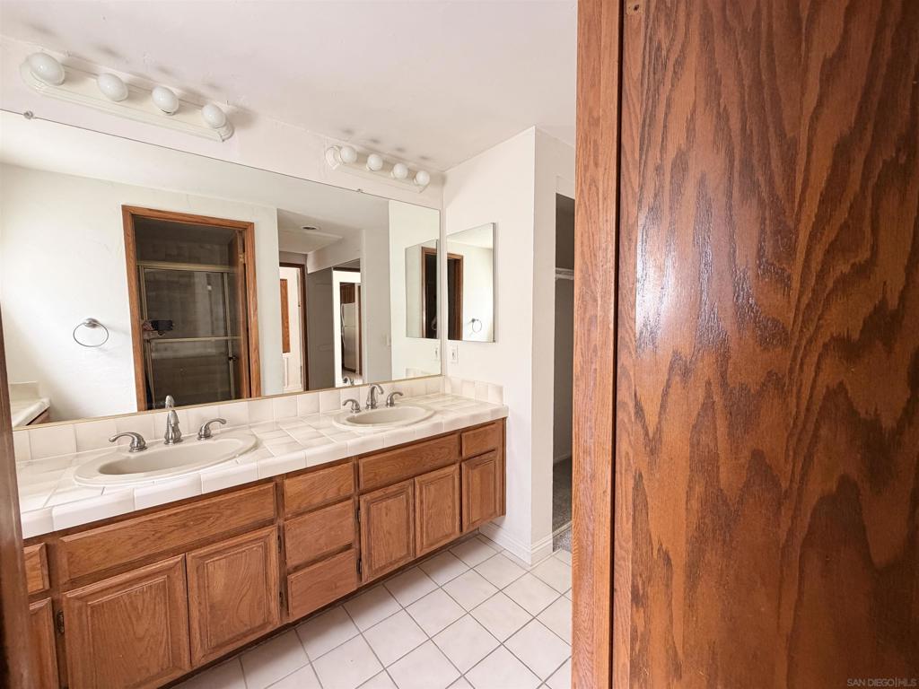 4012 Nobel 303 Property Photo 49