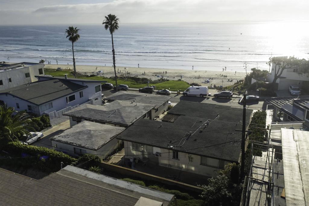 4933 35 Ocean Boulevard Property Photo 1
