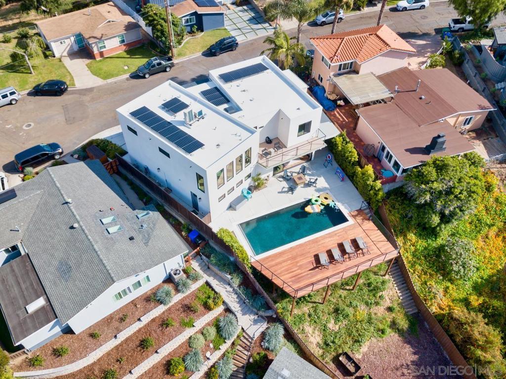 3608 Oleander Property Photo 6