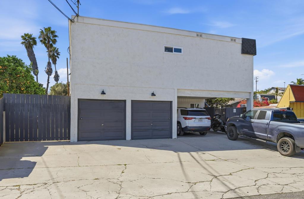 329 N Pico Ave Property Photo 3