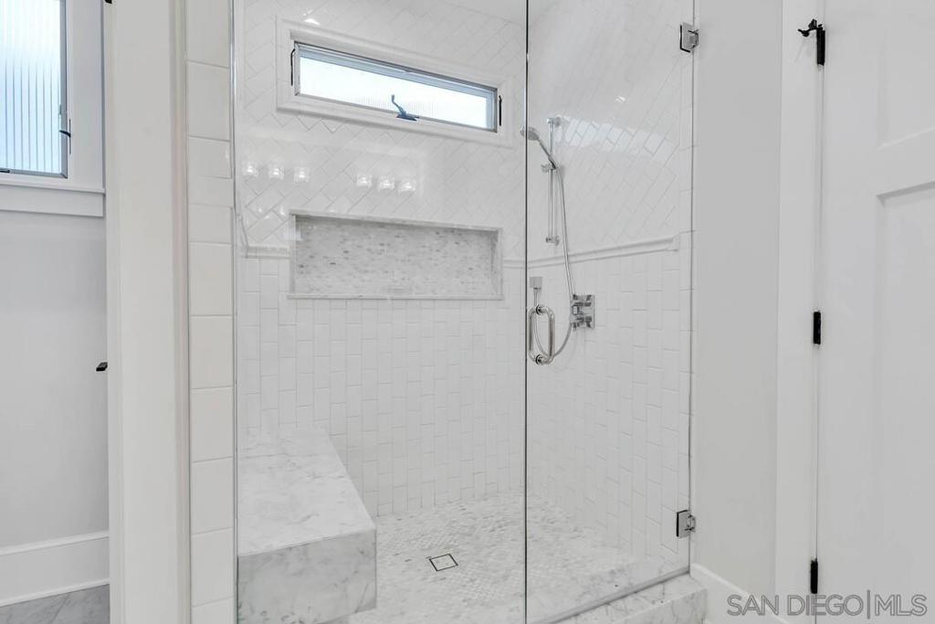 914 B Ave Property Photo 42