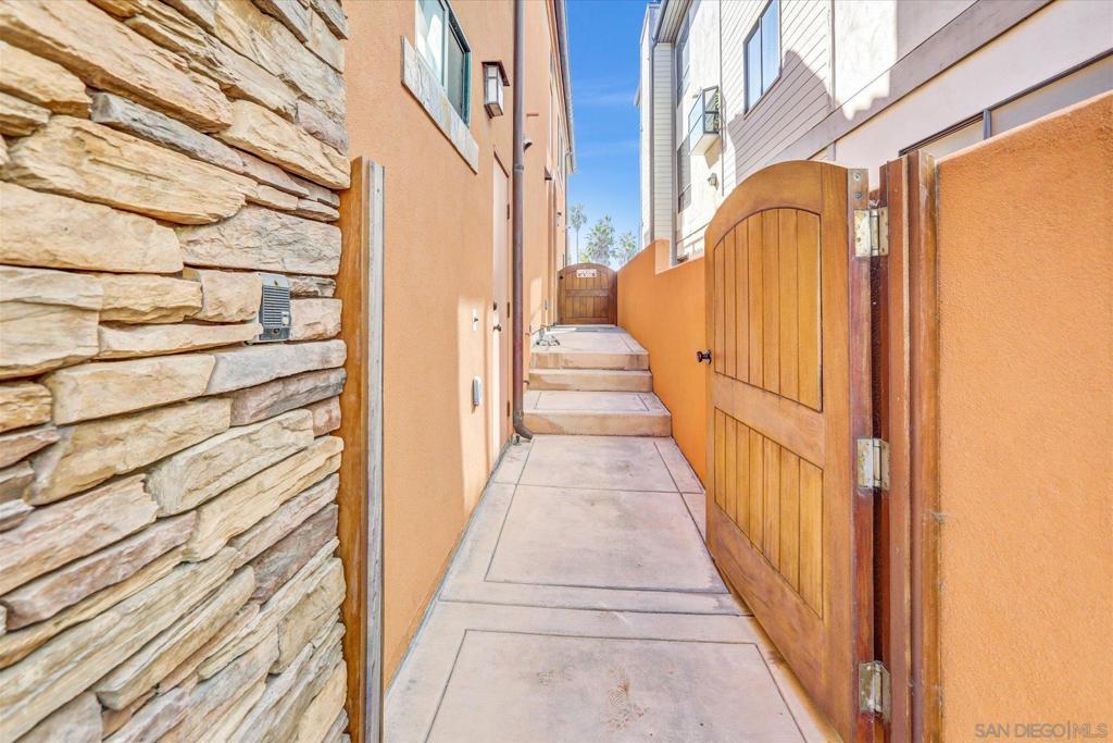 2636 38 Strand Way Property Photo 2