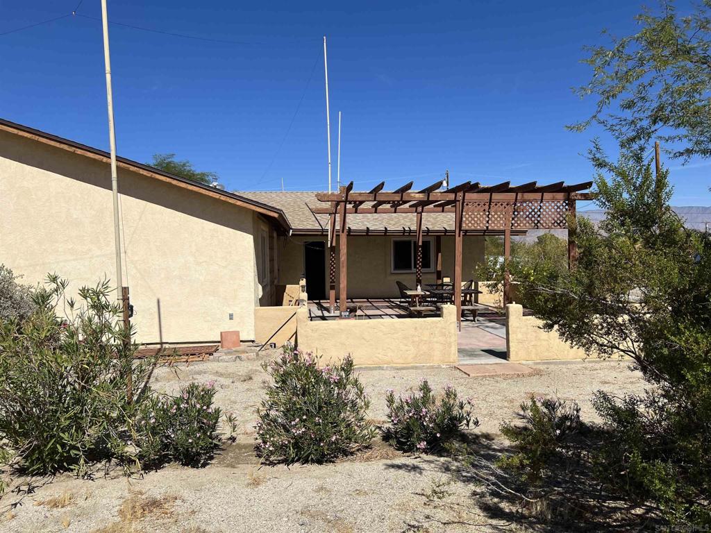2960 Frying Pan Rd Property Photo 3