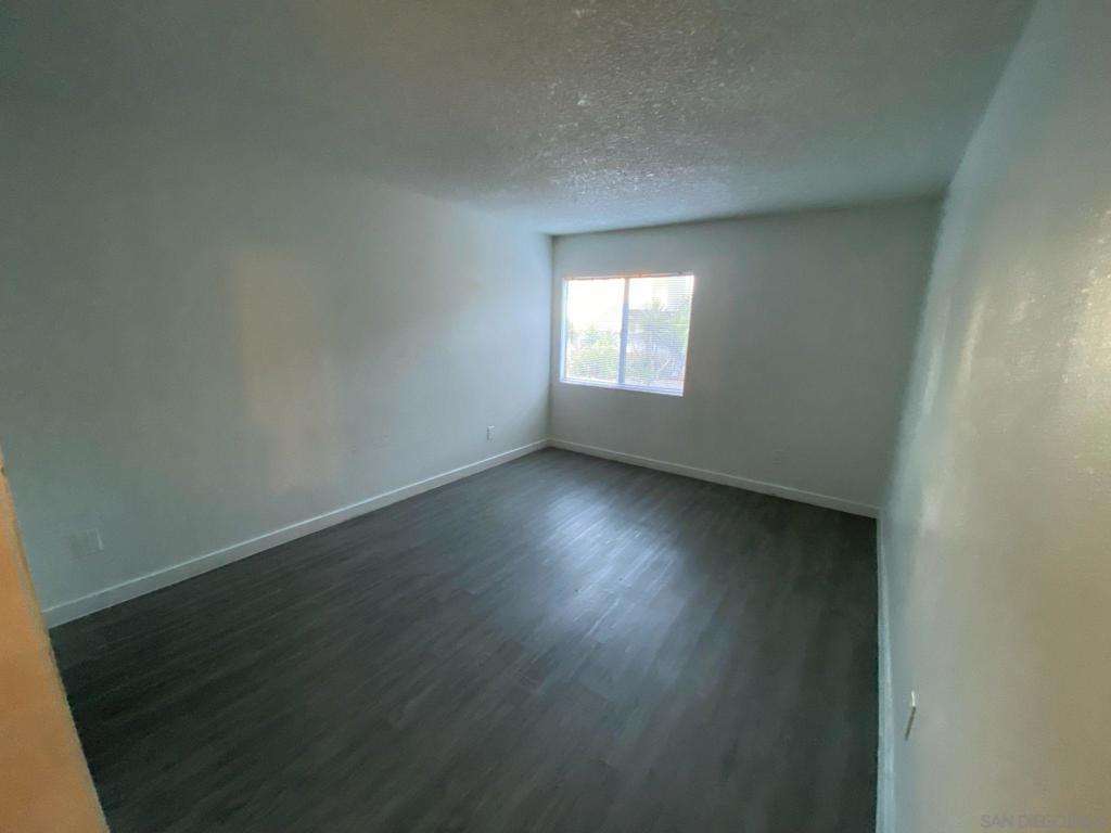 702 R Ave Property Photo 6
