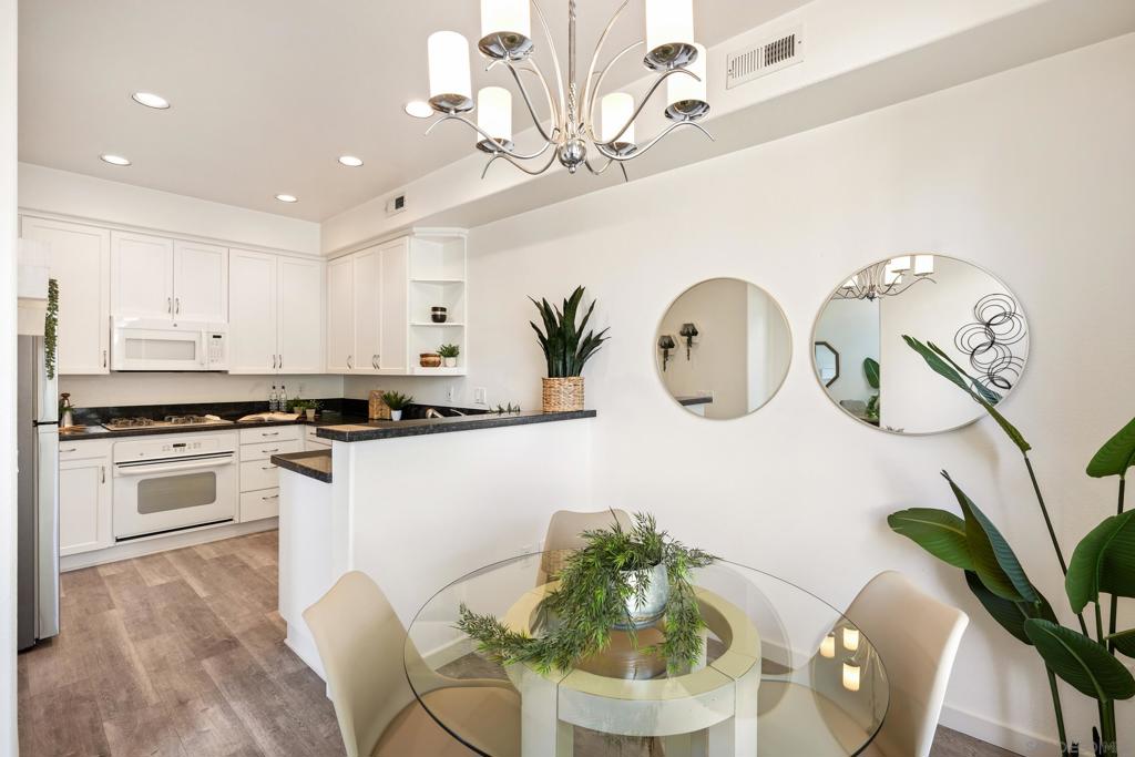 3696 Ruette De Ville Property Photo 6