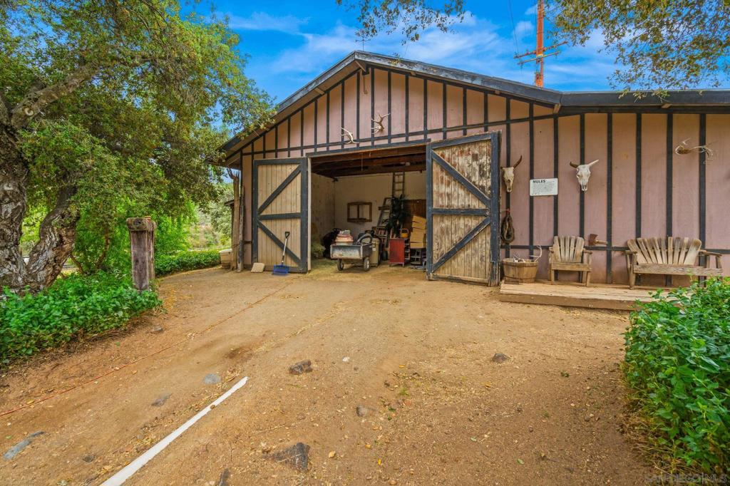 27432 Old Highway 80 Property Photo 3