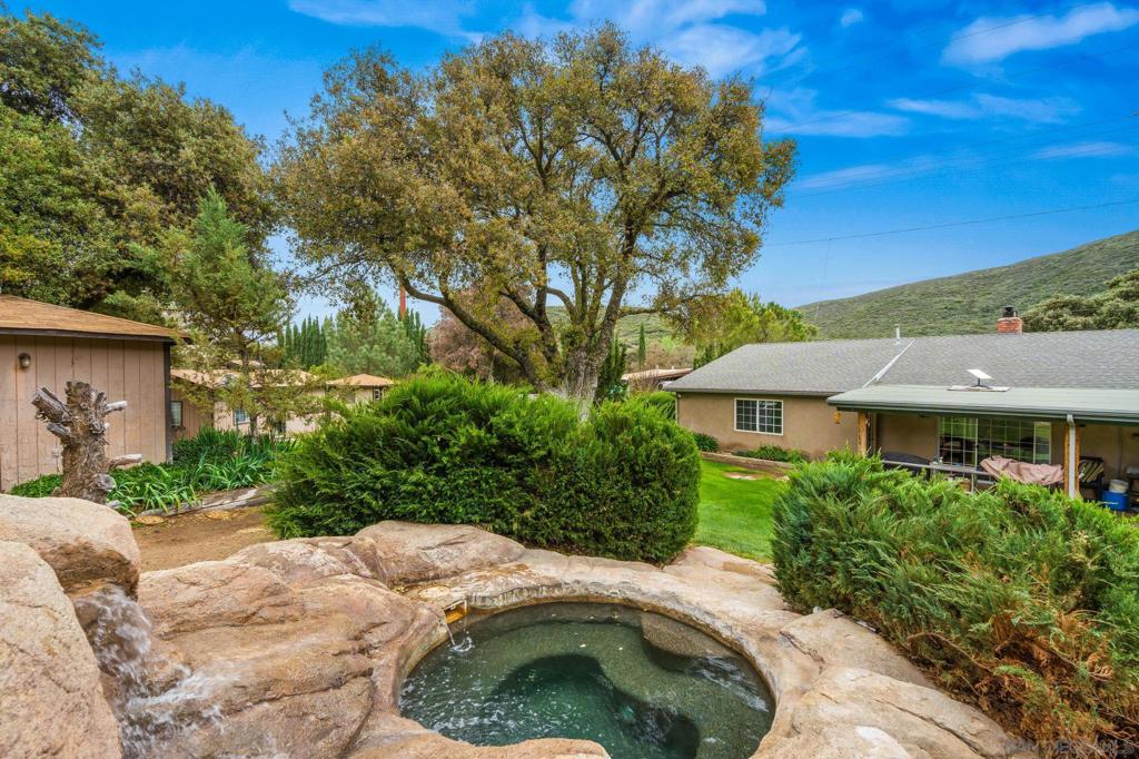 27432 Old Highway 80 Property Photo 5